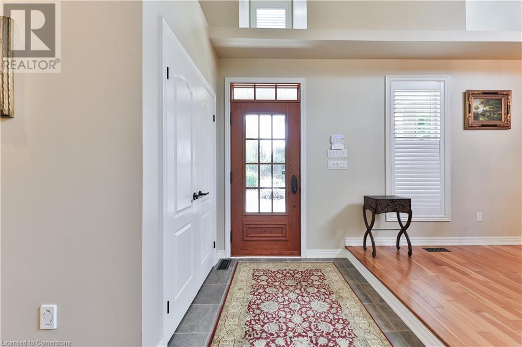 Property at 3105 LAKESHORE Road image 4