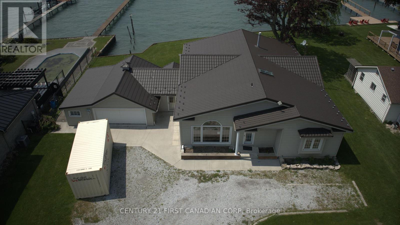 3877 St Clair Parkway, St. Clair, Ontario  N0P 2B0 - Photo 8 - X12199876
