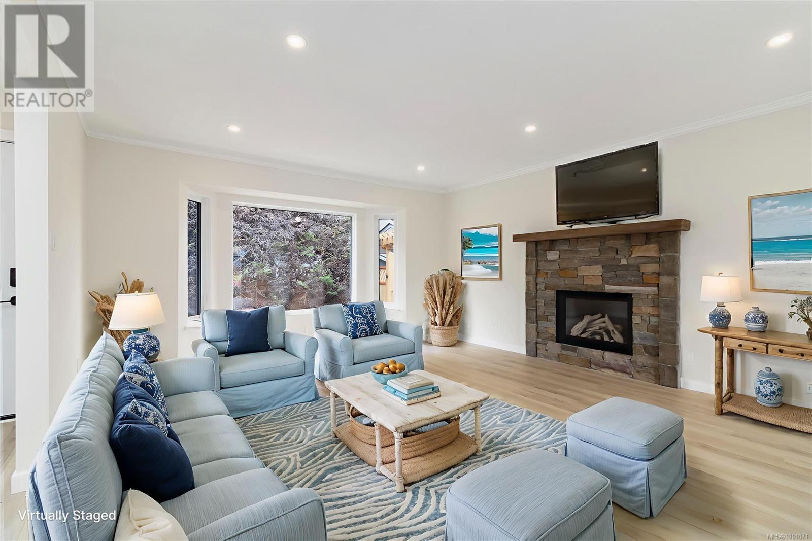 Property at 356 Campbell St image 3