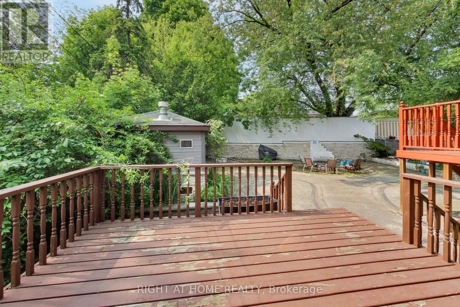 8 Suraty Avenue, Toronto (Bendale), Ontario  M1P 4E1 - Photo 34 - E12202563