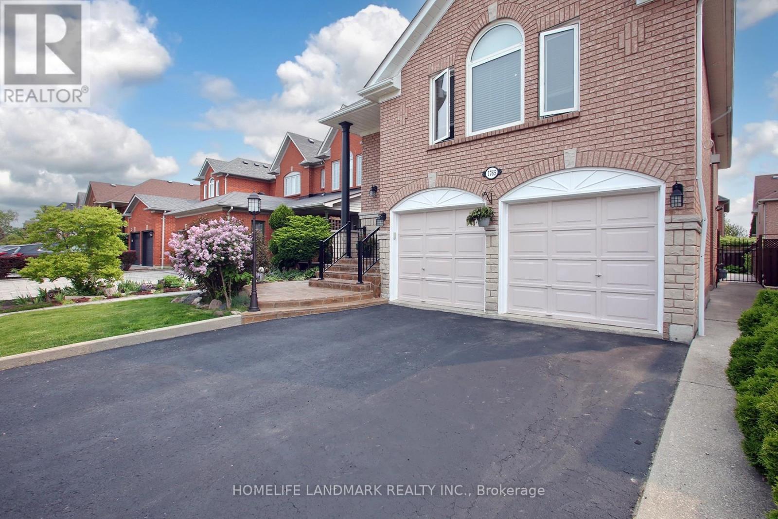 1765 Silver Maple Drive, Pickering, Ontario  L1V 6Z2 - Photo 8 - E12202629