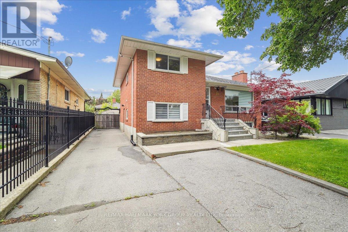20 Abbeville Road, Toronto, Ontario  M1H 1Y3 - Photo 3 - E12202734