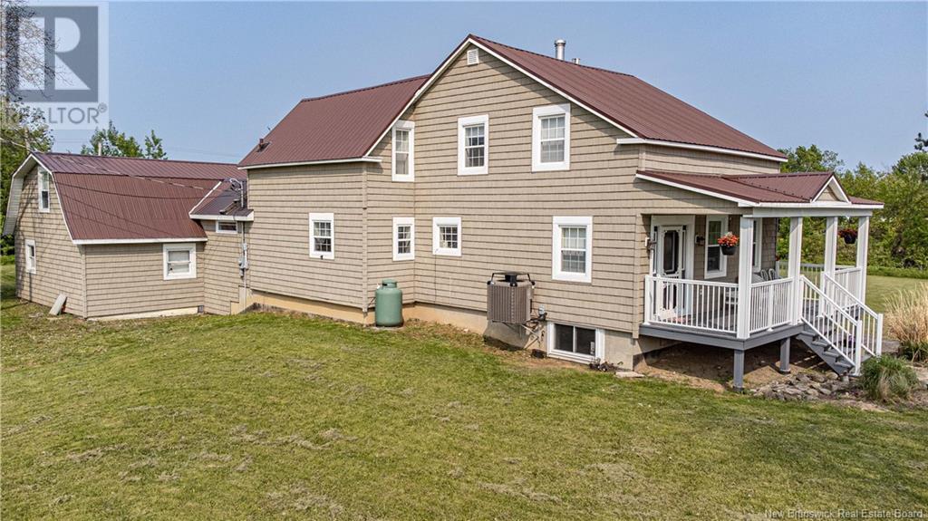 699 Route 105, Maugerville, New Brunswick  E3A 8L1 - Photo 4 - NB116584