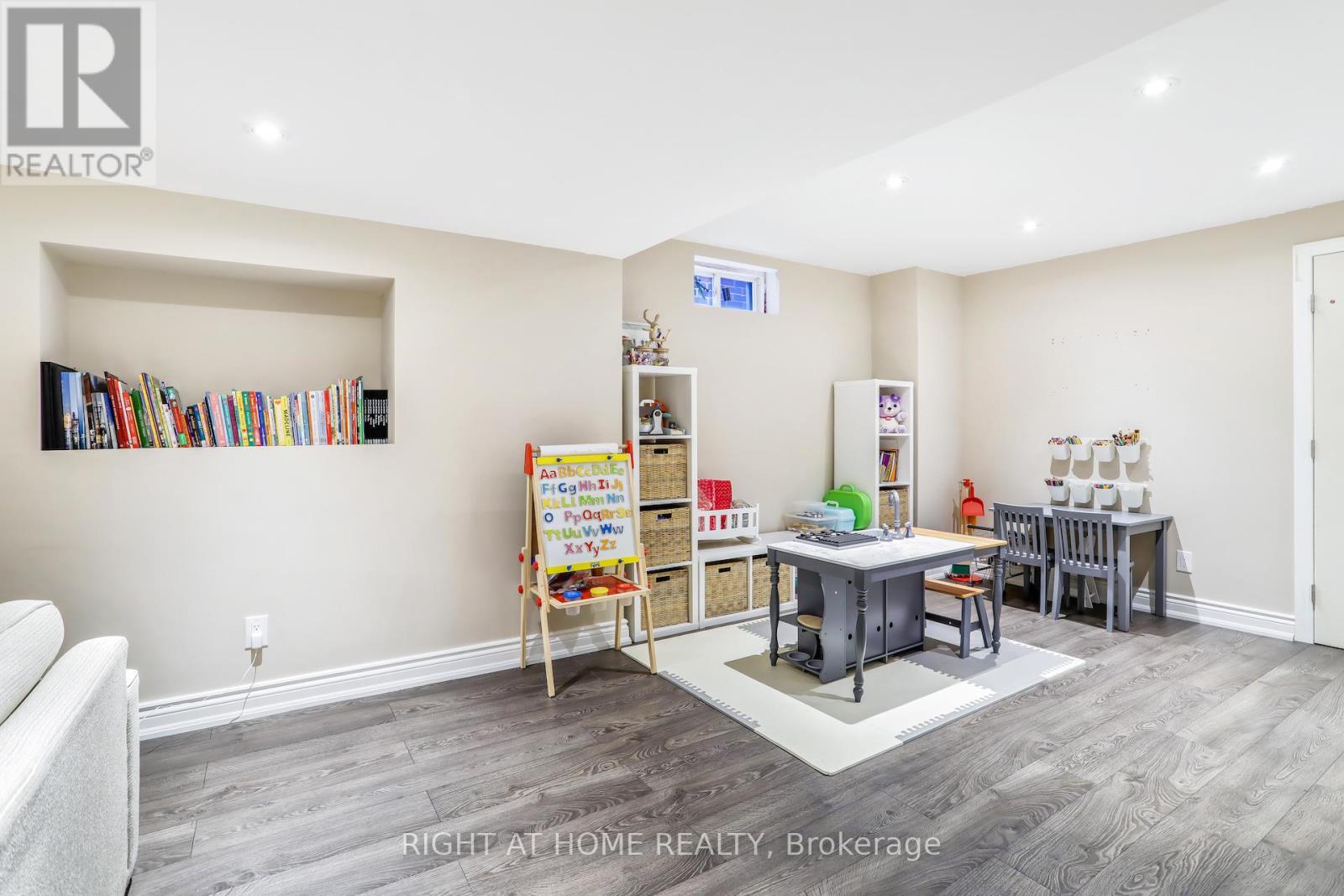 19 Amberwing Landing, Bradford West Gwillimbury, Ontario  L3Z 0H9 - Photo 24 - N12202565