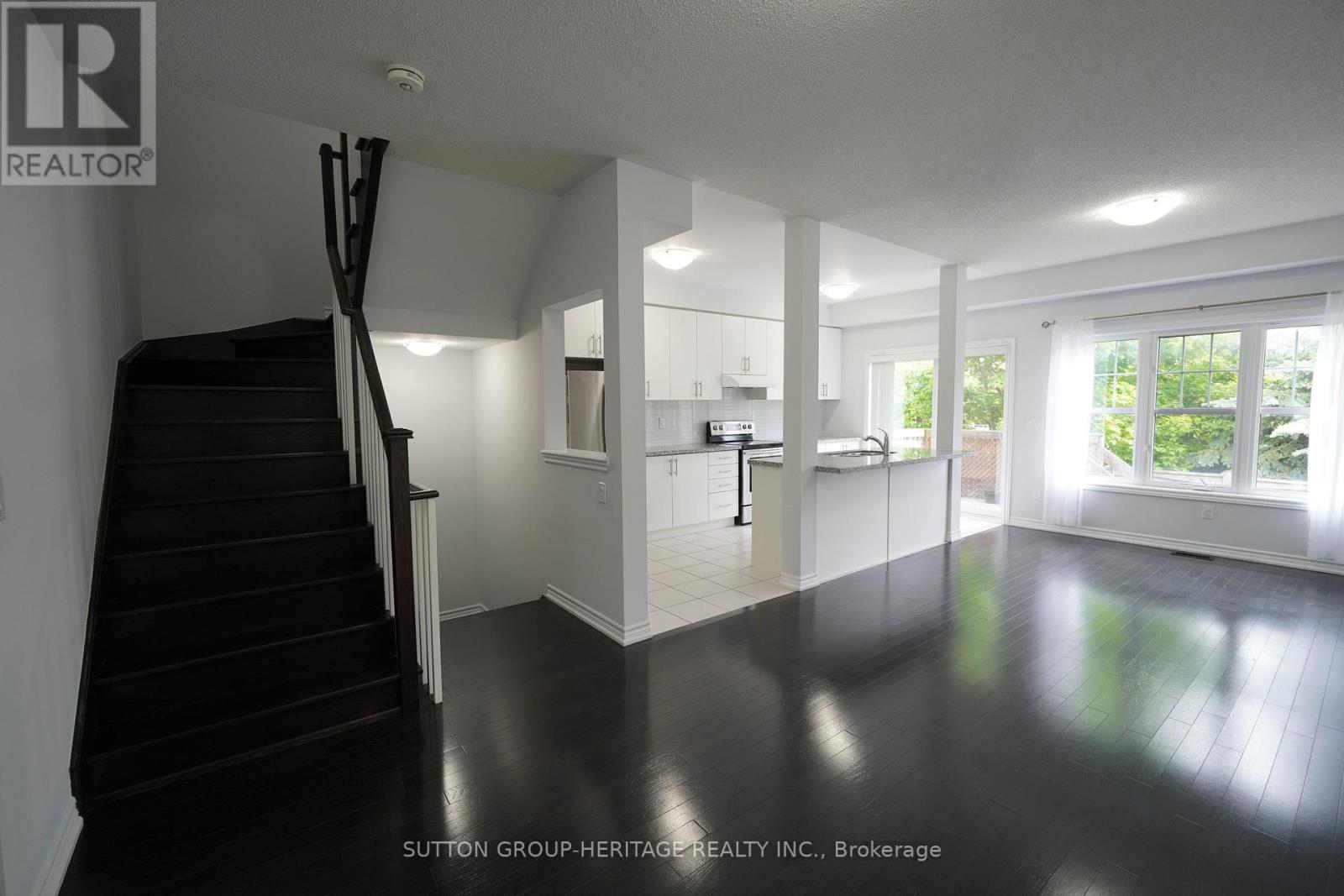 166 Boadway Crescent, Whitchurch-Stouffville, Ontario  L4A 1Y5 - Photo 6 - N12202727