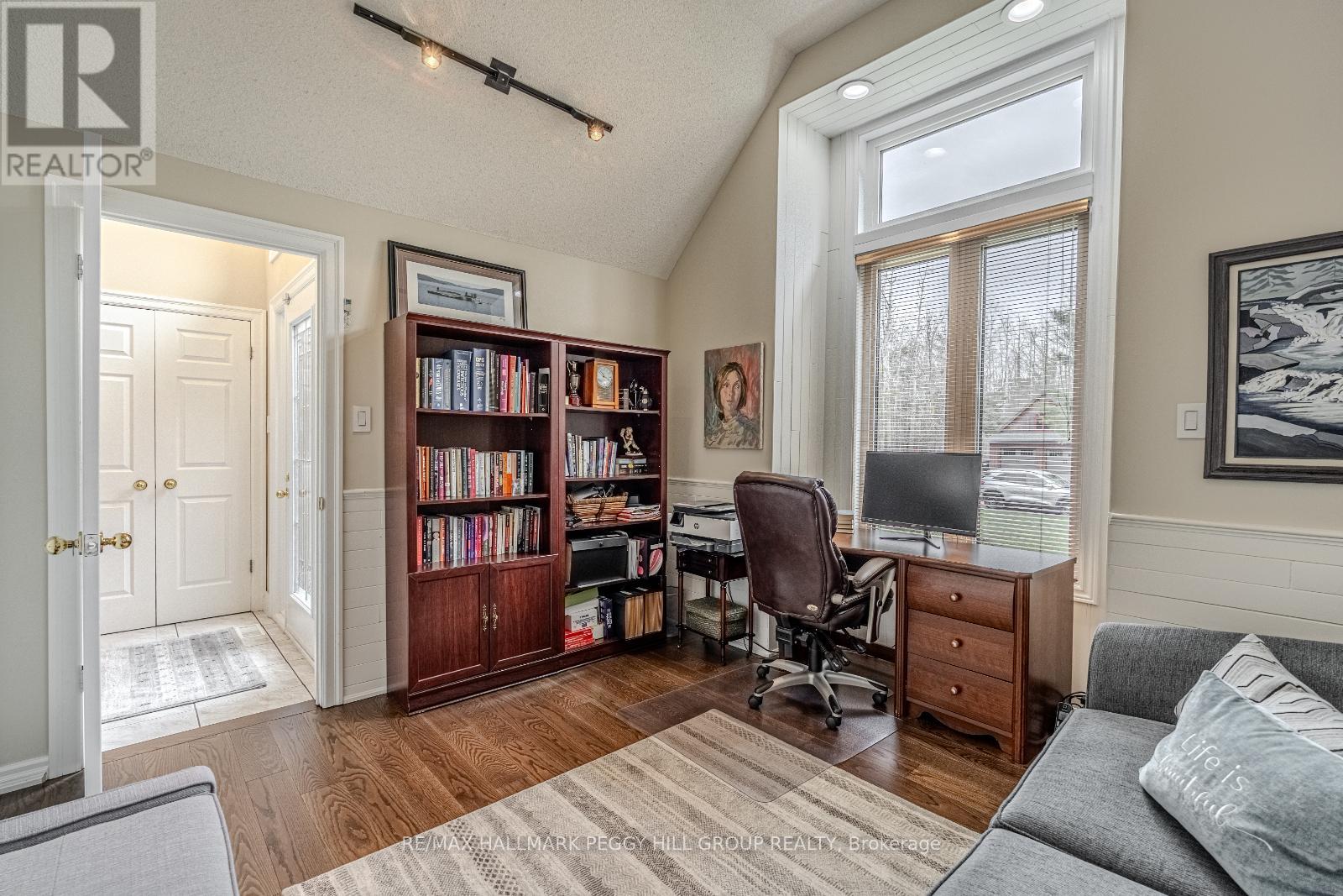 10 Trillium Trail, Oro-Medonte, Ontario  L0K 1E0 - Photo 10 - S12202630