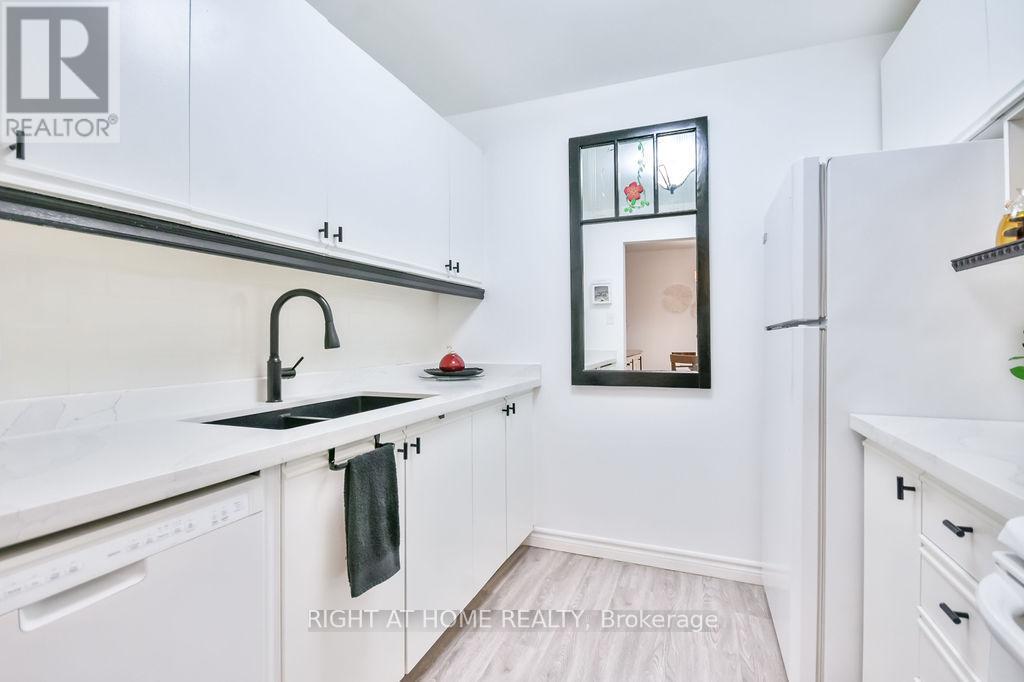 B6 - 179 Edgehill Drive, Barrie, Ontario  L4N 1L9 - Photo 13 - S12202661