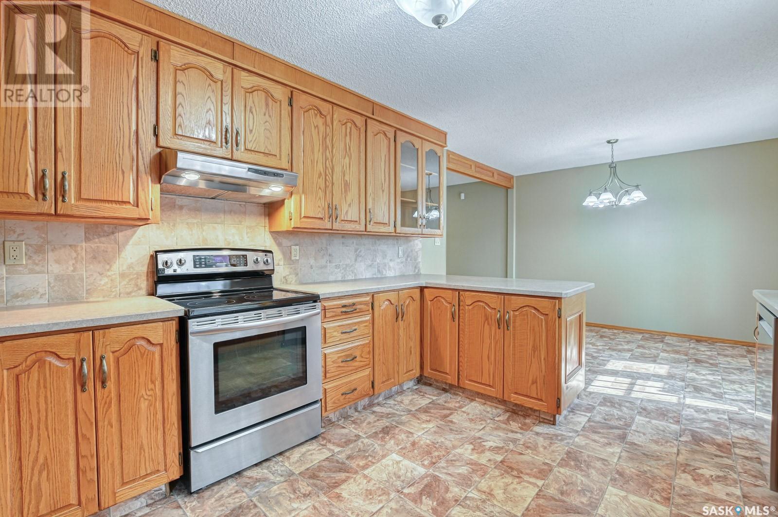 901 Shannon Road, Regina, Saskatchewan  S4S 5K3 - Photo 13 - SK008589