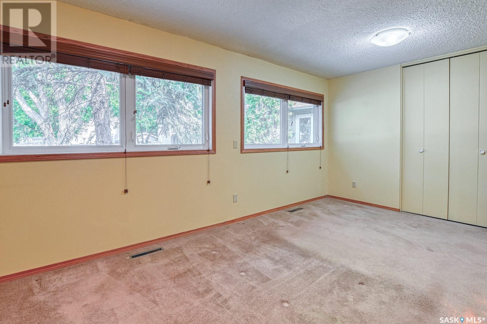 901 Shannon Road, Regina, Saskatchewan  S4S 5K3 - Photo 16 - SK008589