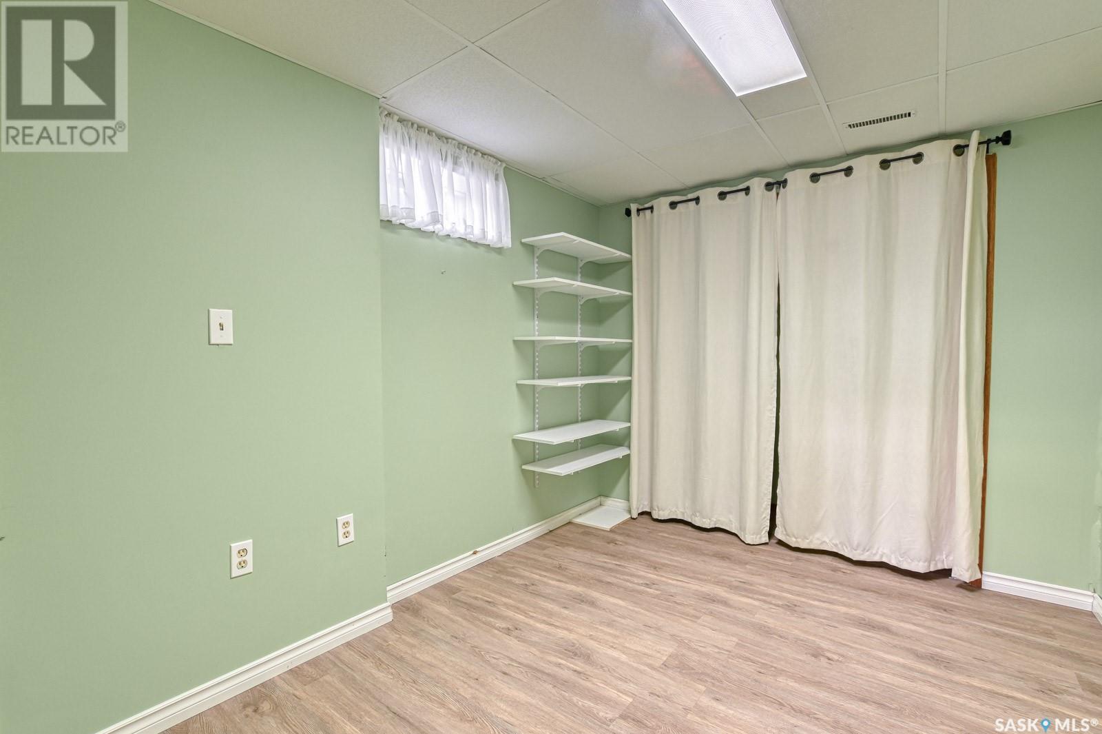901 Shannon Road, Regina, Saskatchewan  S4S 5K3 - Photo 26 - SK008589