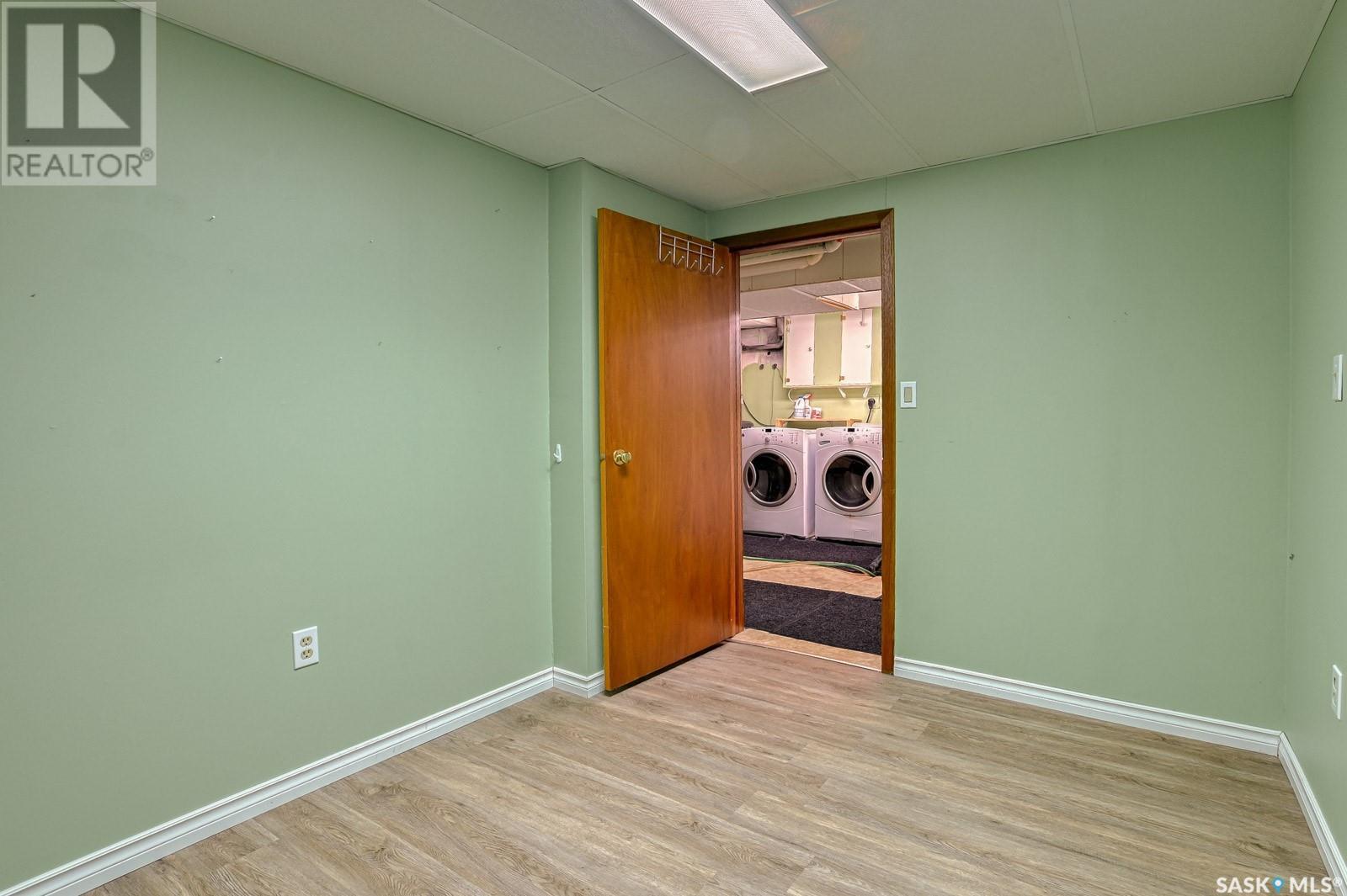 901 Shannon Road, Regina, Saskatchewan  S4S 5K3 - Photo 27 - SK008589