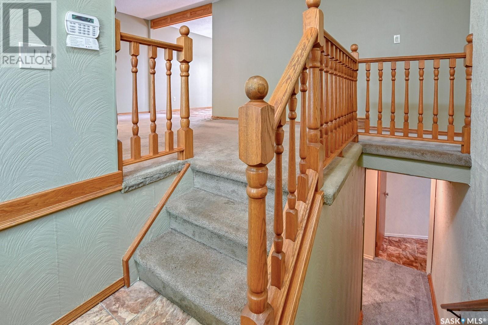 901 Shannon Road, Regina, Saskatchewan  S4S 5K3 - Photo 3 - SK008589