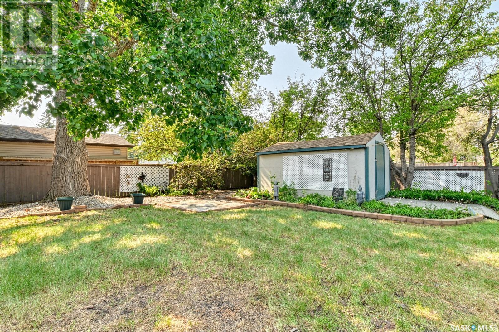 901 Shannon Road, Regina, Saskatchewan  S4S 5K3 - Photo 33 - SK008589