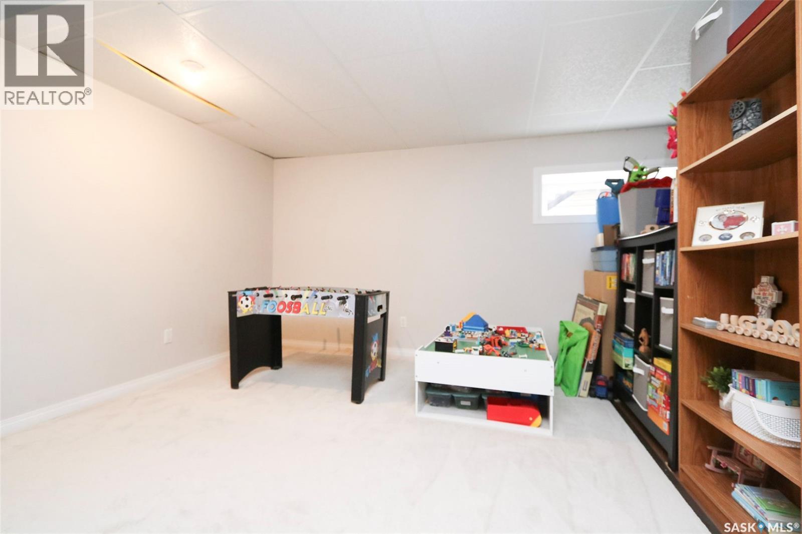 Spruce Lane, Orkney Rm No. 244, Saskatchewan  S3N 1C1 - Photo 28 - SK008574