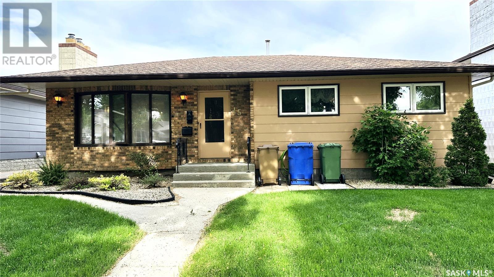 15 Edenwold CRESCENT, Regina, Saskatchewan