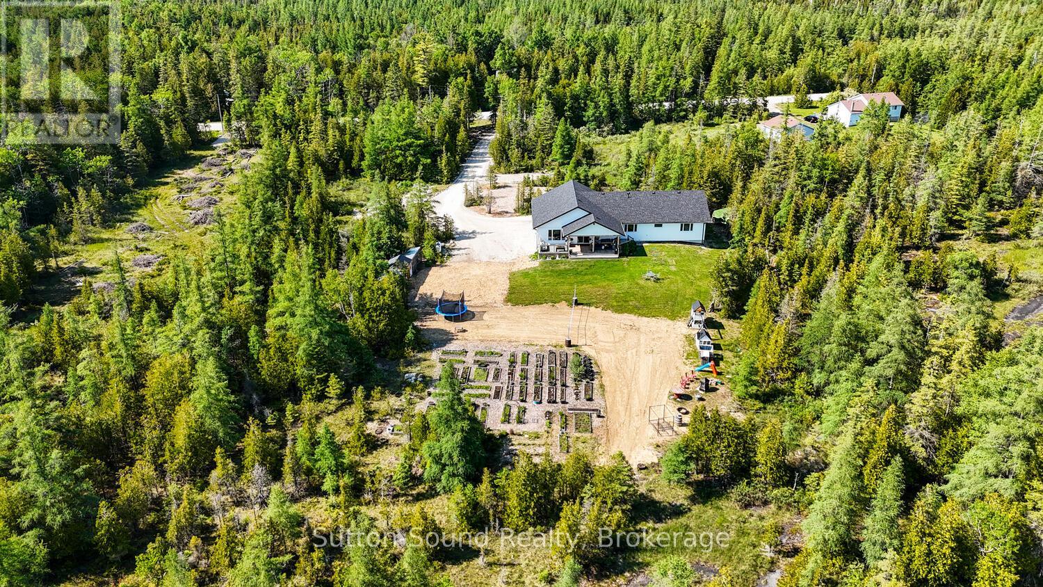 107 Whiskey Harbour Road, Northern Bruce Peninsula, Ontario  N0H 2T0 - Photo 49 - X12078732