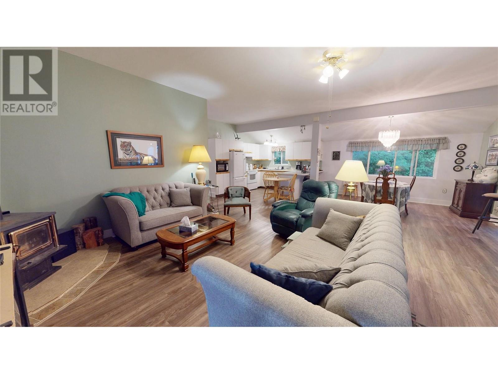 3320 Jackson Road, Canyon, British Columbia  V0B 1C1 - Photo 18 - 10349938