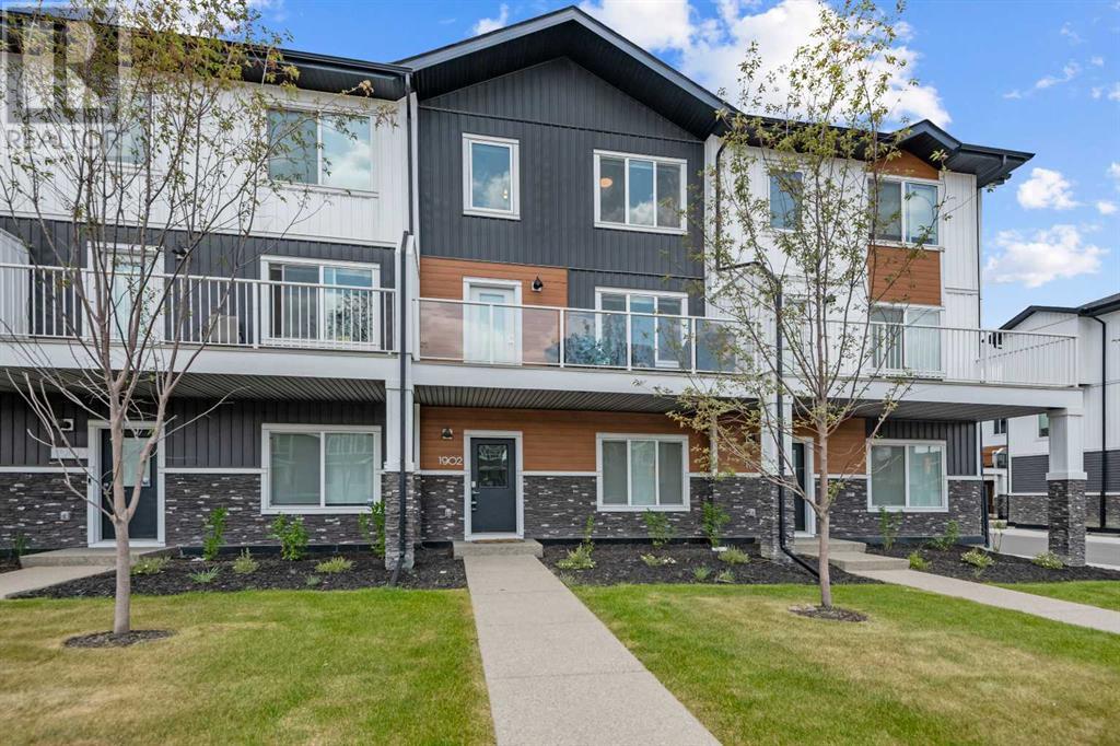 1902, 280 Chelsea Road, Chestermere, Alberta  T1X 2X9 - Photo 2 - A2228090
