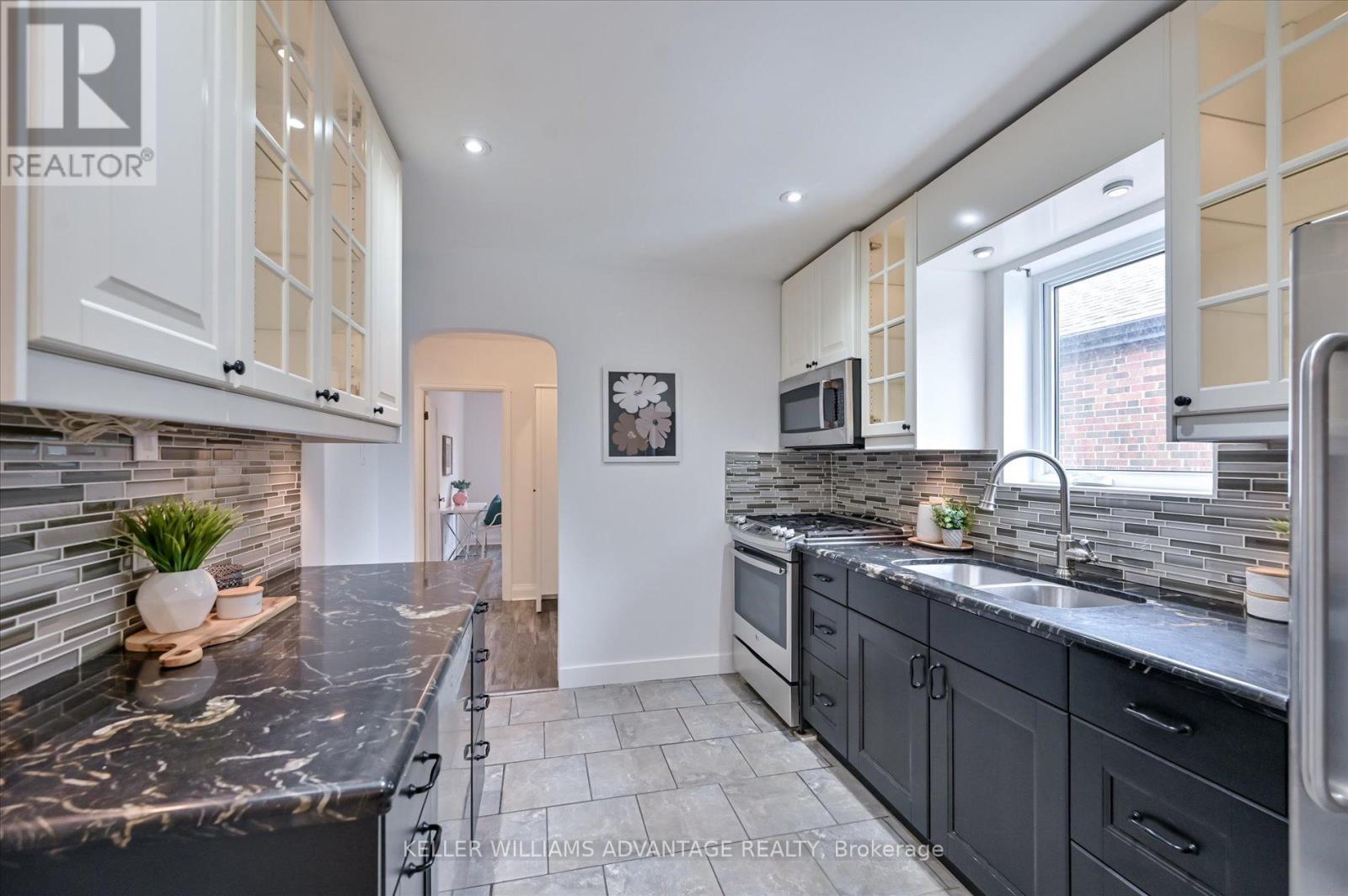 1080 Greenwood Avenue, Toronto, Ontario  M4J 4E4 - Photo 7 - E12198558