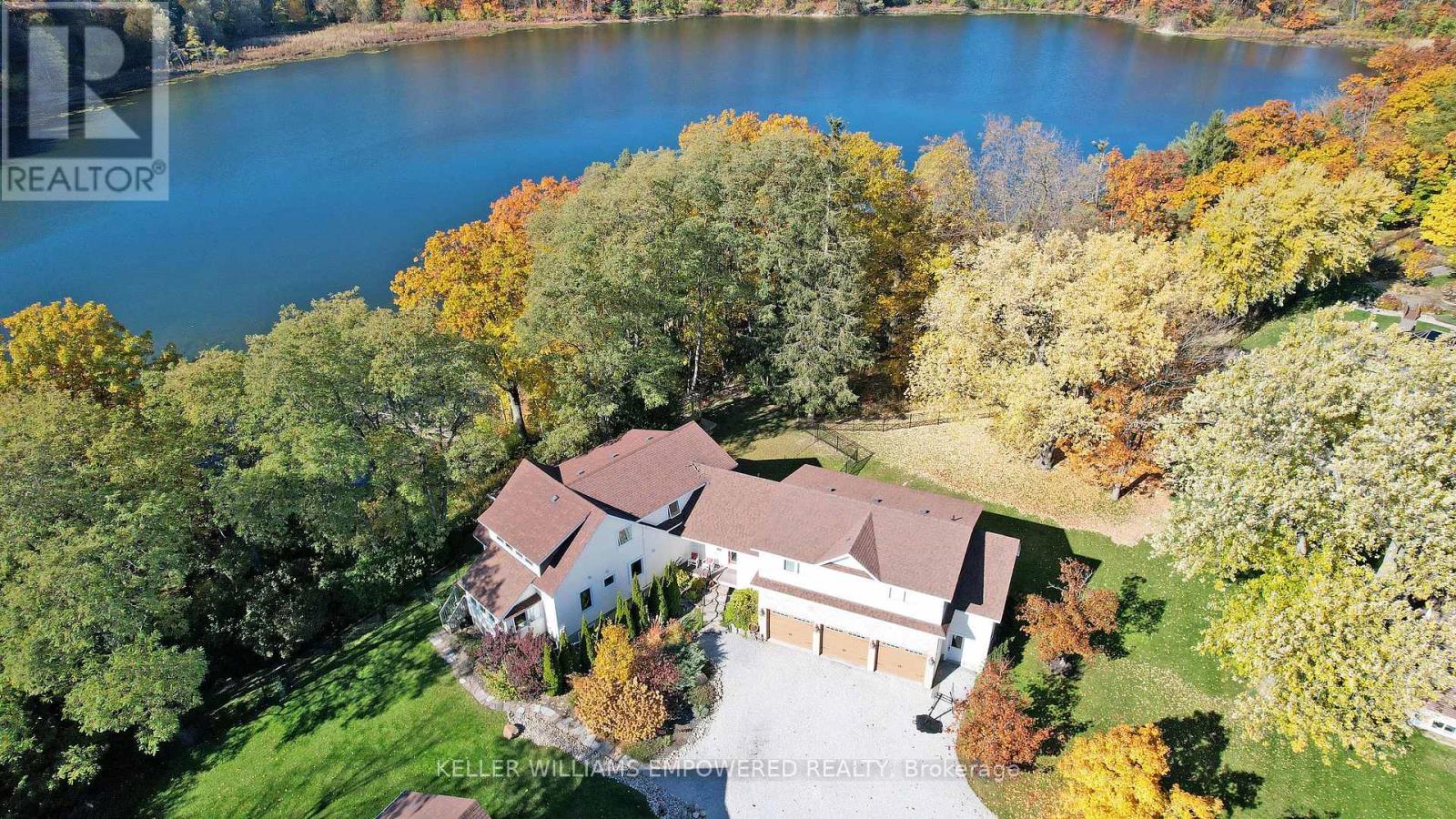 8 MACLEOD ESTATE COURT, Richmond Hill, Ontario