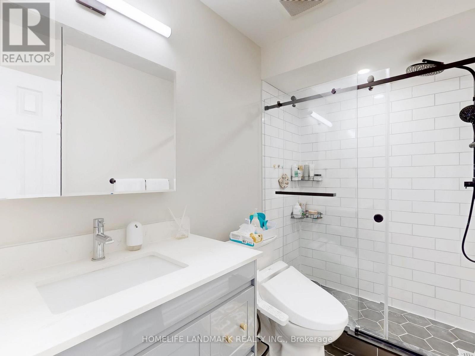 2048 White Dove Circle, Oakville, Ontario  L6M 3R7 - Photo 25 - W12202541