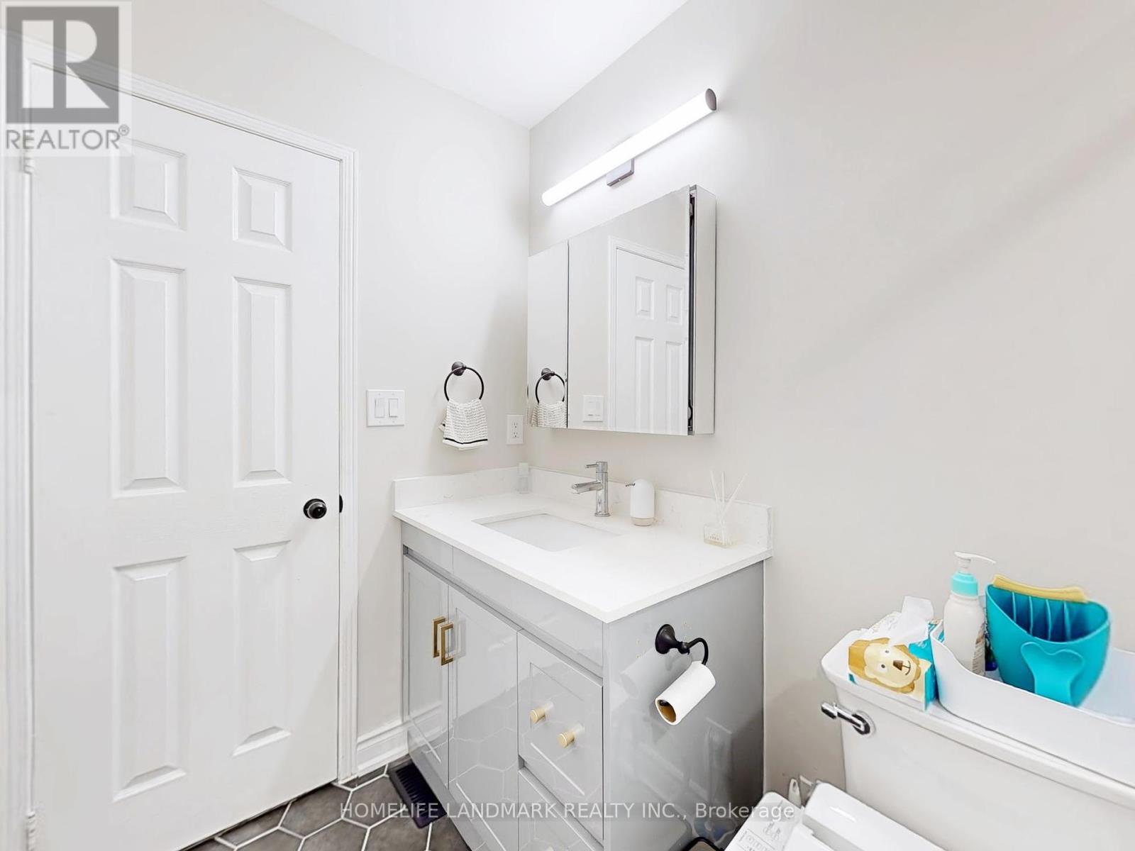 2048 White Dove Circle, Oakville, Ontario  L6M 3R7 - Photo 26 - W12202541