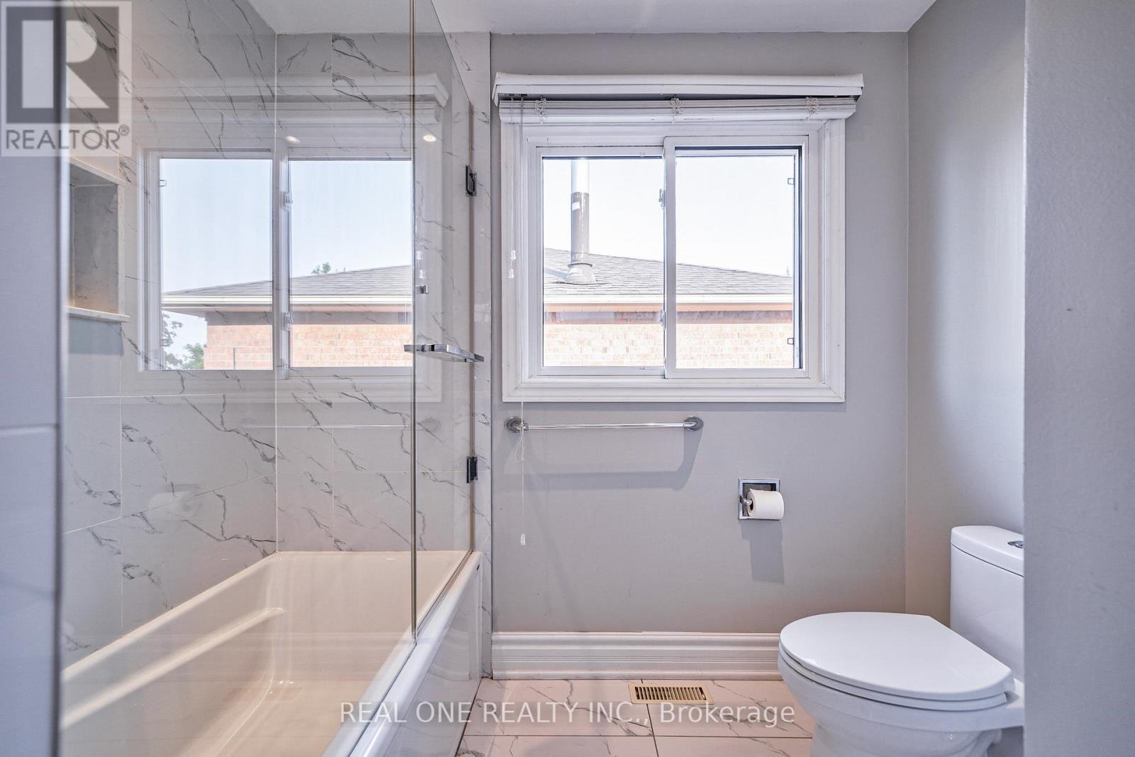 1321 Monks Passage, Oakville, Ontario  L6M 1K6 - Photo 30 - W12202560