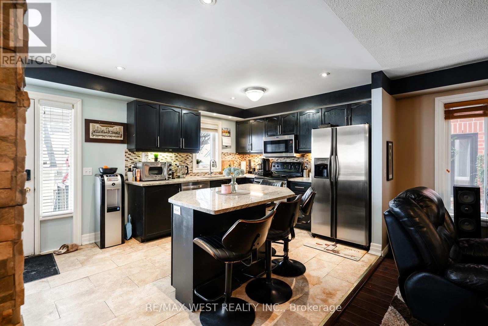 334 Cottonwood Street, Orangeville, Ontario  L9W 4X7 - Photo 8 - W12202574