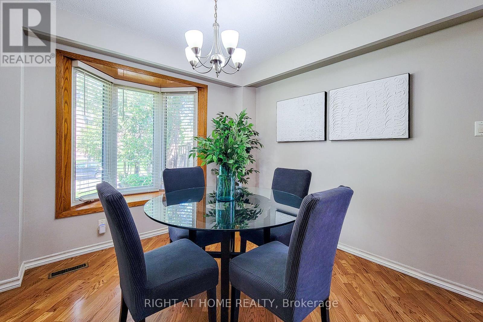 550 Hayward Crescent, Milton, Ontario  L9T 4P9 - Photo 10 - W12202583