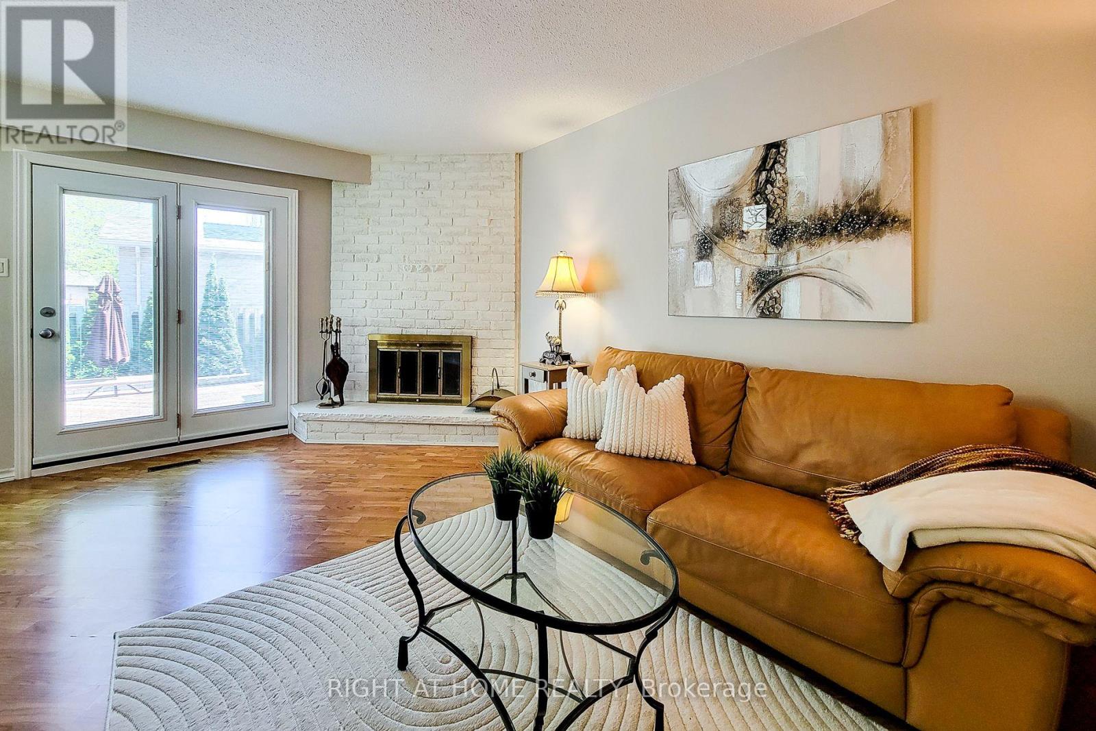 550 Hayward Crescent, Milton, Ontario  L9T 4P9 - Photo 11 - W12202583