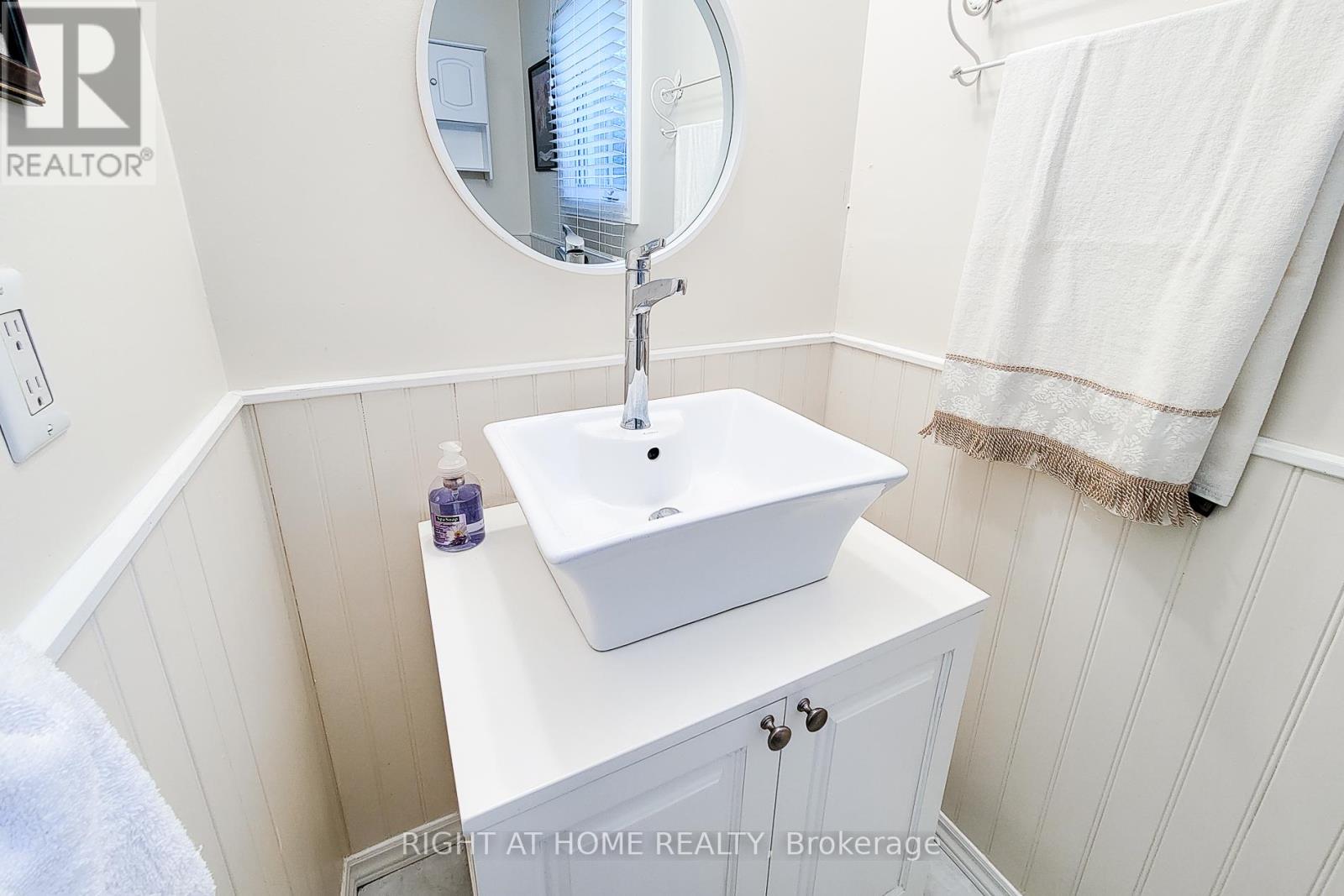 550 Hayward Crescent, Milton, Ontario  L9T 4P9 - Photo 12 - W12202583