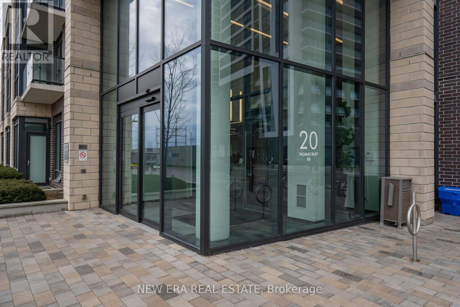1501 - 20 Thomas Riley Road W, Toronto, Ontario  M9B 1B1 - Photo 2 - W12202600