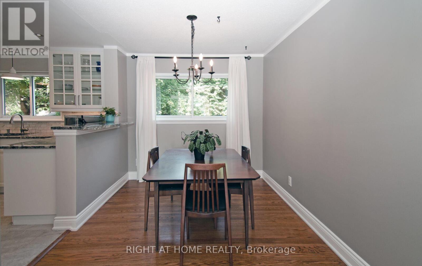 164 Mcmurchy Avenue S, Brampton, Ontario  L6Y 1Y9 - Photo 8 - W12202608