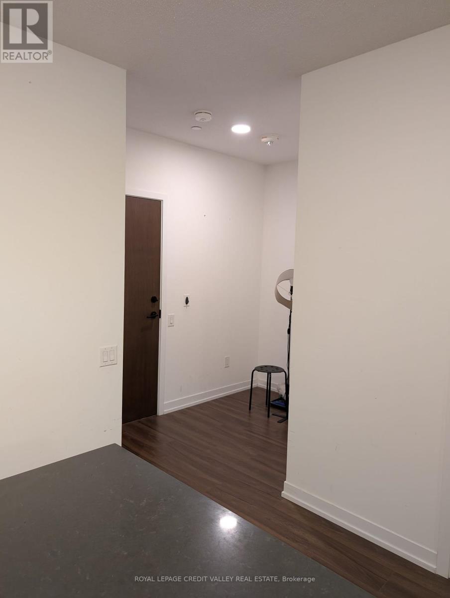 502 - 4065 Confederation Parkway, Mississauga, Ontario  L5B 0L4 - Photo 8 - W12202610