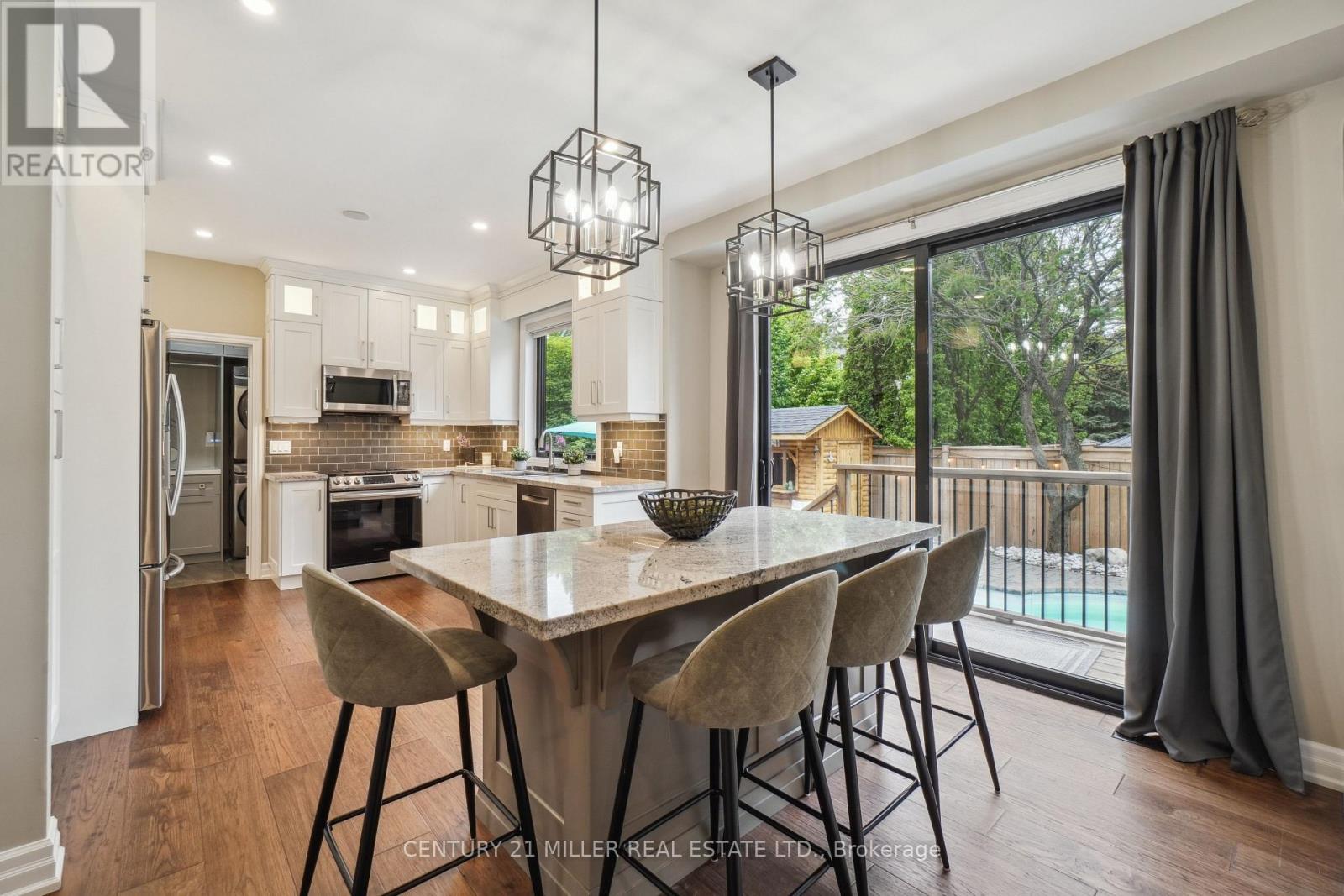5115 Forest Grove Crescent, Burlington, Ontario  L7L 6G6 - Photo 8 - W12202615