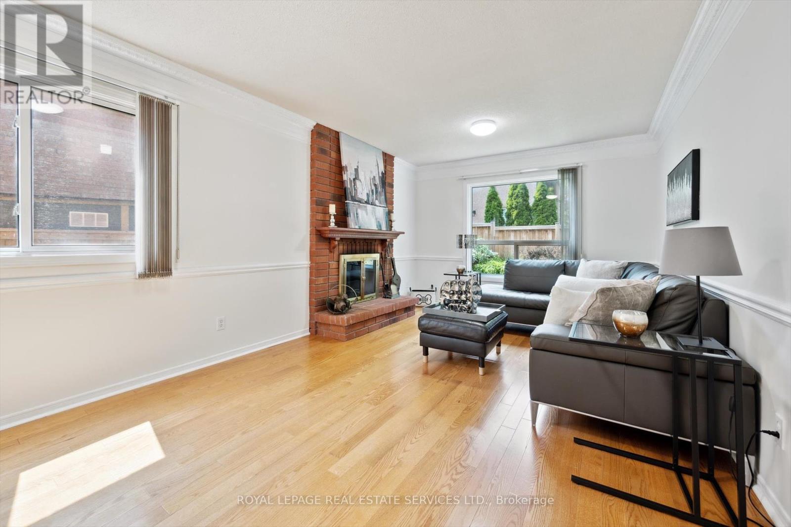 117 Warner Drive, Oakville, Ontario  L6L 6G7 - Photo 16 - W12202634