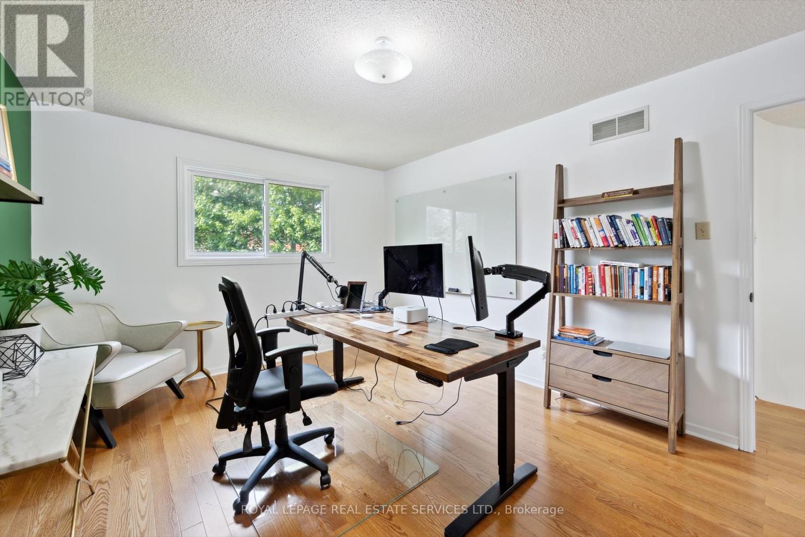 117 Warner Drive, Oakville, Ontario  L6L 6G7 - Photo 30 - W12202634