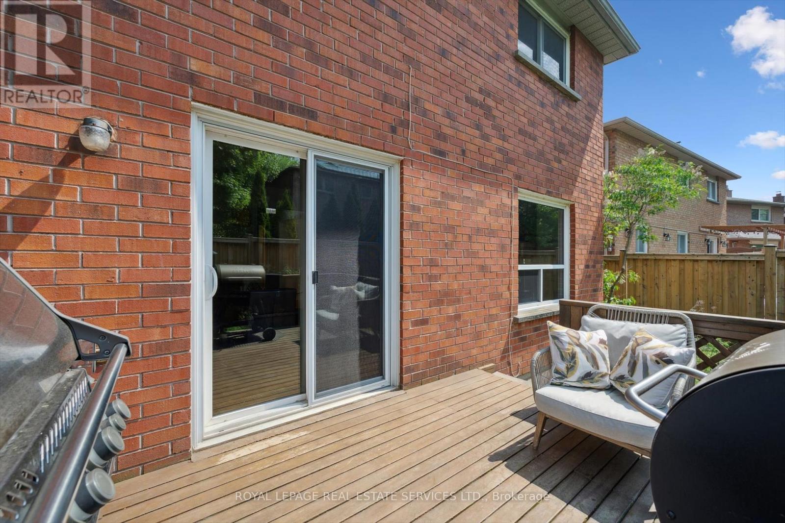117 Warner Drive, Oakville, Ontario  L6L 6G7 - Photo 36 - W12202634