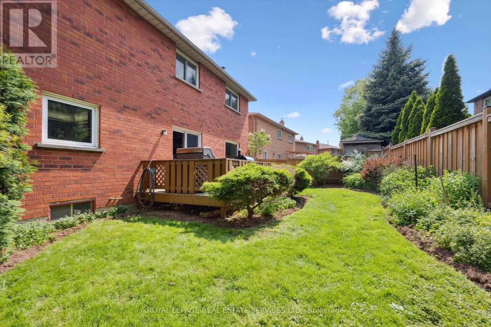 117 Warner Drive, Oakville, Ontario  L6L 6G7 - Photo 38 - W12202634