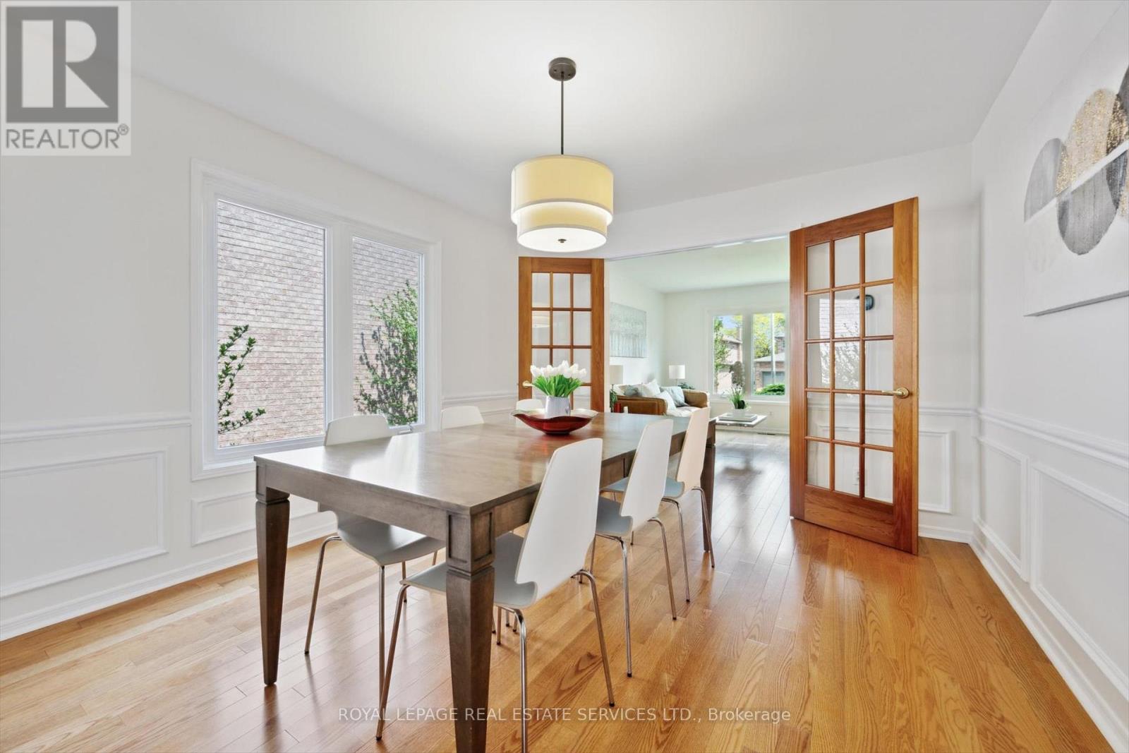 117 Warner Drive, Oakville, Ontario  L6L 6G7 - Photo 9 - W12202634