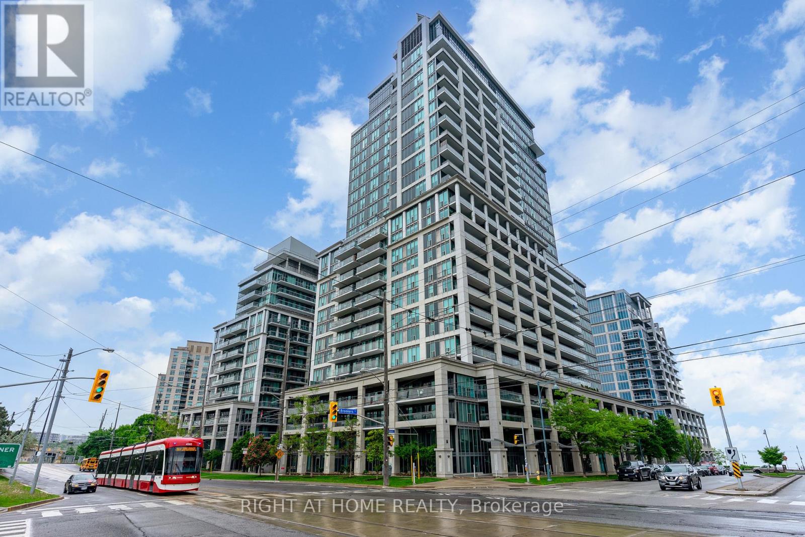 2101 - 2121 Lake Shore Boulevard W, Toronto (Mimico), Ontario  M8V 4E9 - Photo 1 - W12202643
