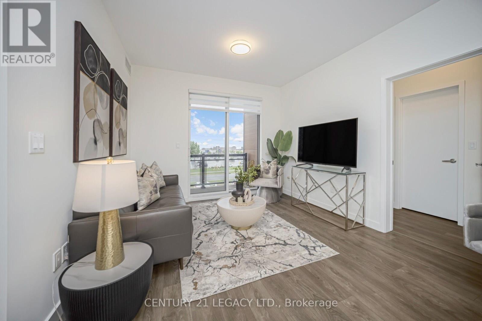 317 - 210 Sabina Drive, Oakville, Ontario  L6H 0W6 - Photo 18 - W12202655