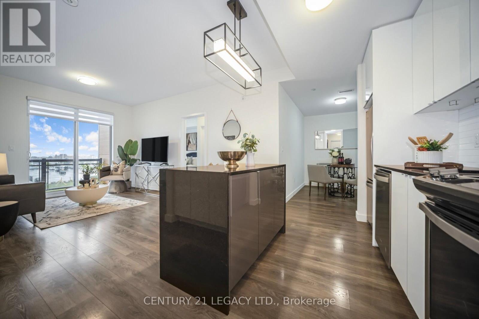 317 - 210 Sabina Drive, Oakville, Ontario  L6H 0W6 - Photo 9 - W12202655