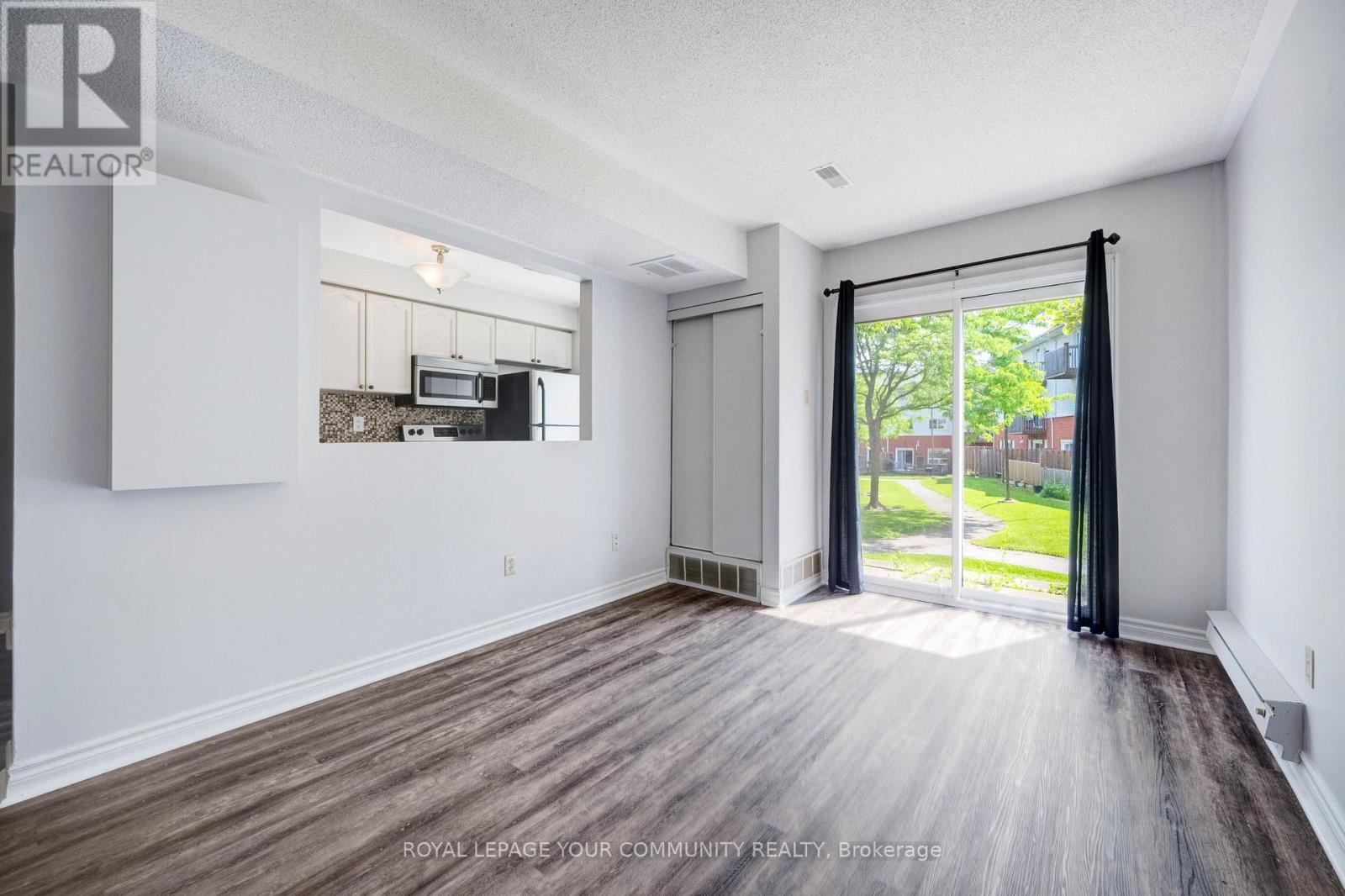 17 Wylie Circle, Halton Hills, Ontario  L7G 5M1 - Photo 11 - W12202675