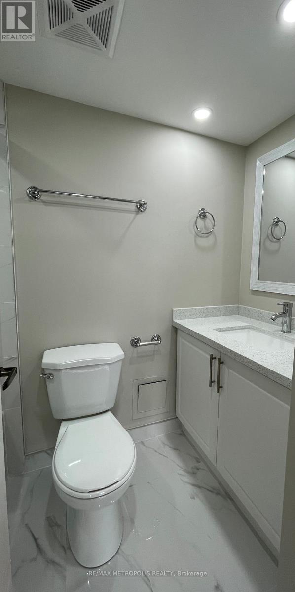 506 - 350 Webb Drive, Mississauga, Ontario  L5B 3W4 - Photo 14 - W12202754
