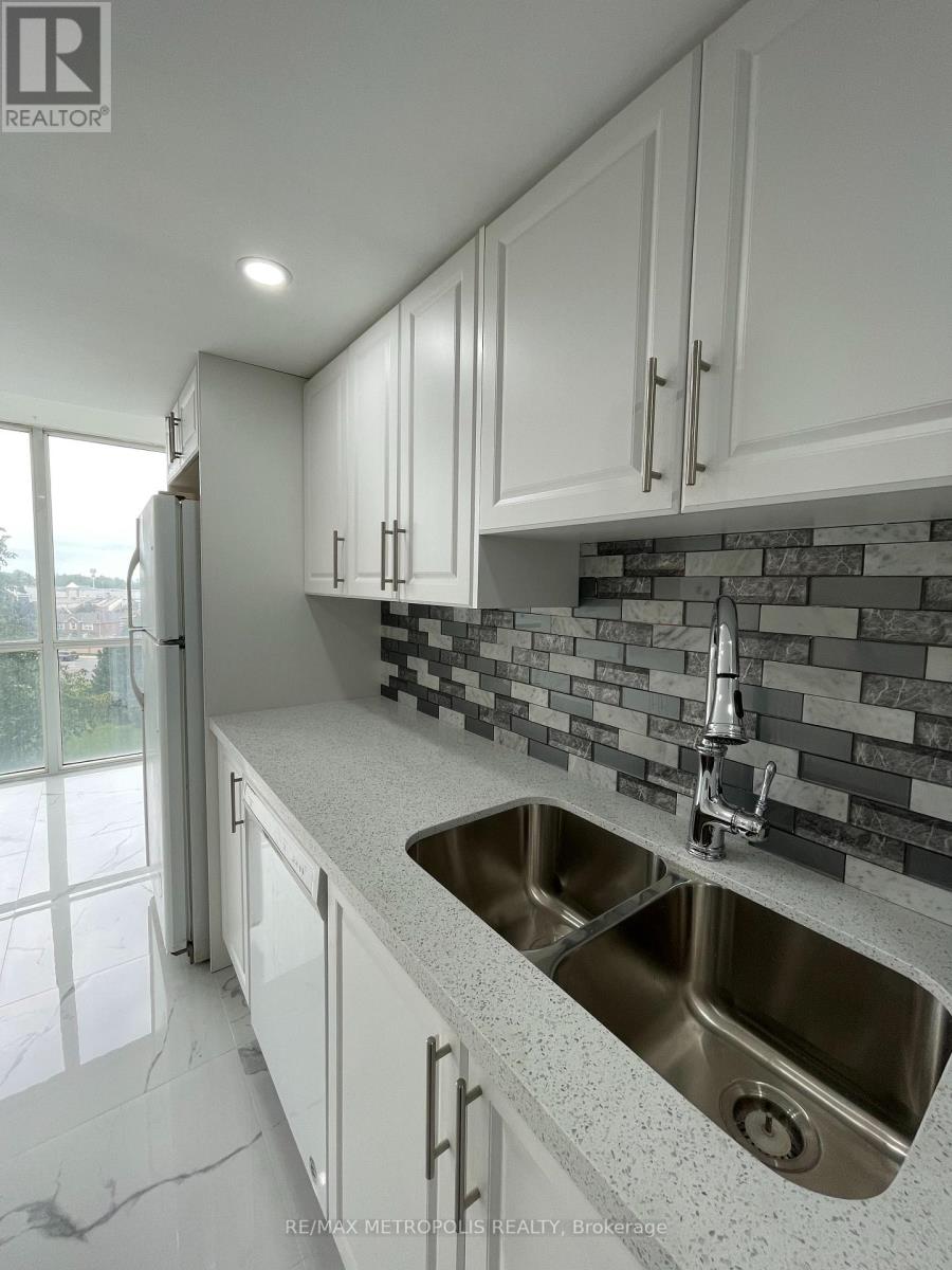 506 - 350 Webb Drive, Mississauga, Ontario  L5B 3W4 - Photo 16 - W12202754