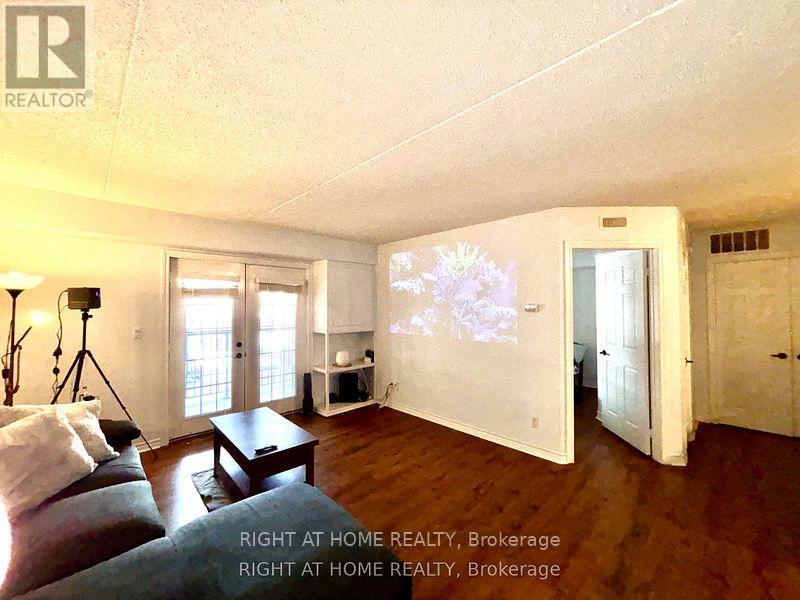 206 - 4025 Kilmer Drive, Burlington, Ontario  L7M 4M5 - Photo 6 - W12202756