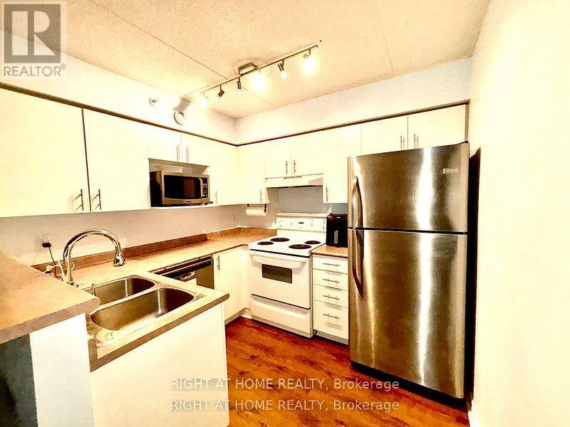 206 - 4025 Kilmer Drive, Burlington, Ontario  L7M 4M5 - Photo 7 - W12202756