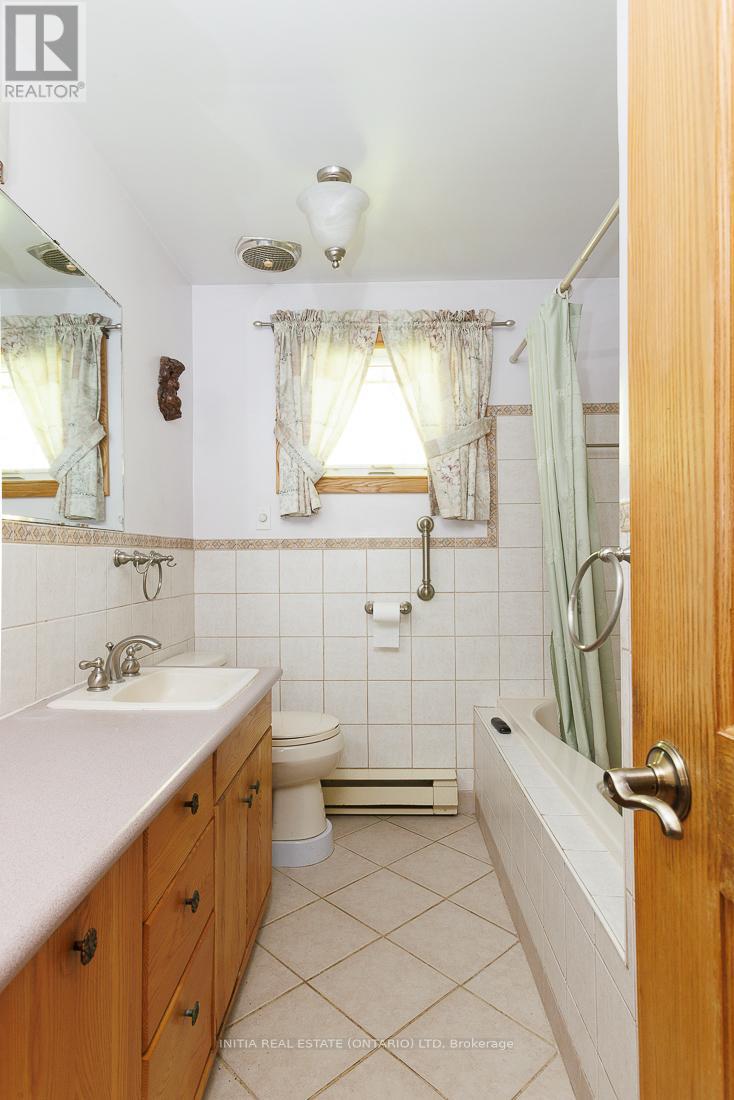 37364 Londesboro Road, Ashfield-Colborne-Wawanosh, Ontario  N7A 3Y1 - Photo 18 - X12202834