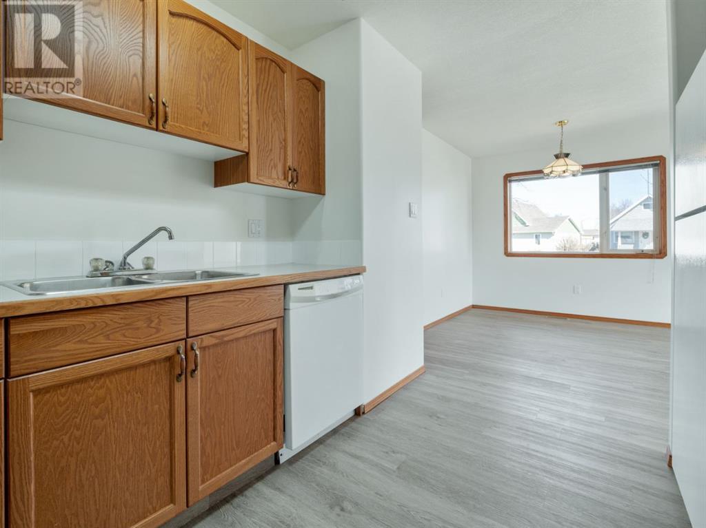 5011 Second Street W, Claresholm, Alberta  T0L 0T0 - Photo 28 - A2213540